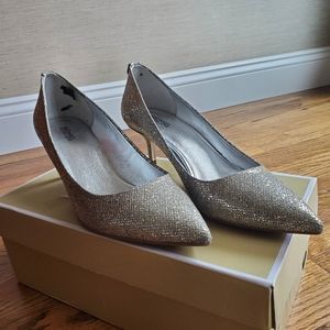 Micheal kors kitten heel glitter pumps